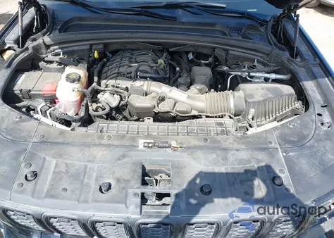 2023 Jeep Grand Cherokee Altitude 4X2 from USA, damaged, VIN 1C4RJGAG2PC552875